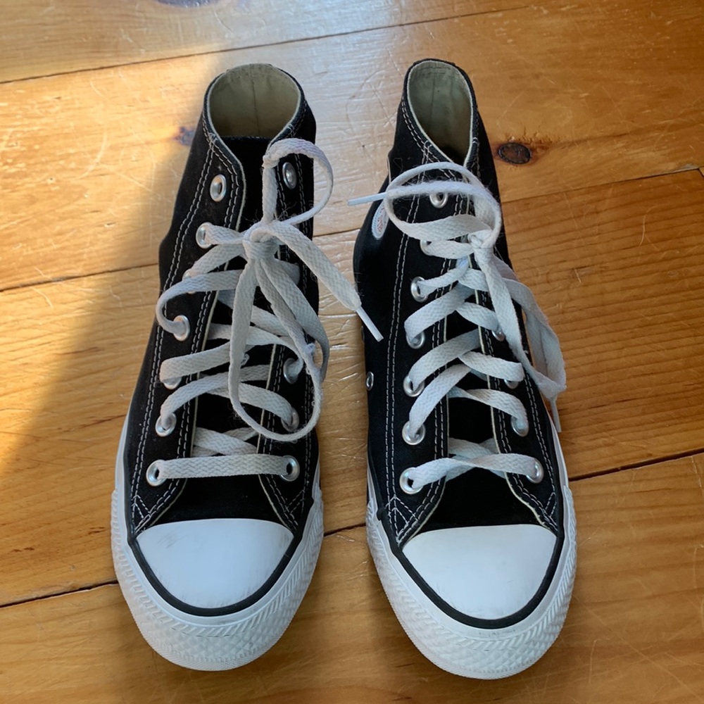 High-top Converse